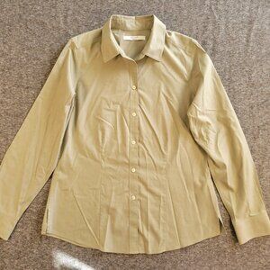 NWOT Foxcroft Sage Green Button Down Top Sz 8 Non Iron Cotton Spring Staple